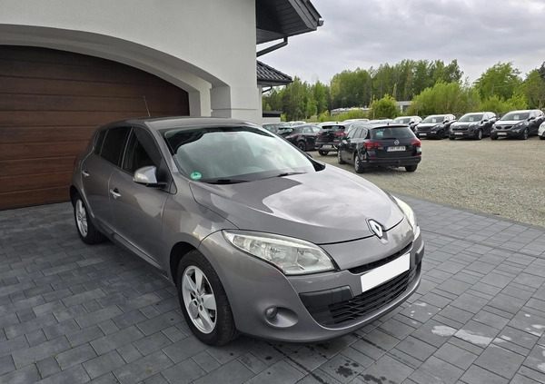 Renault Megane cena 24500 przebieg: 147890, rok produkcji 2010 z Grodków małe 529